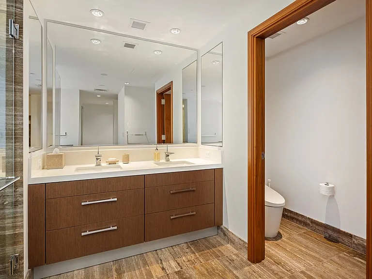 1555 Kapiolani Blvd #2000 — Photo 20