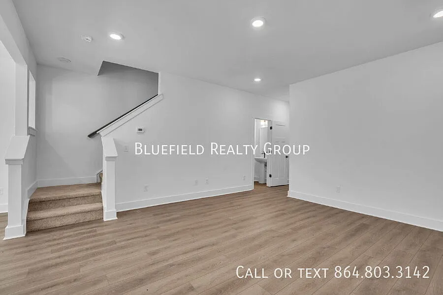 3-Bedroom, 2.5-Bath Townhome with Modern Kitchen, Walk-In Closet & Private Patio $1,750/mo rent — Photo 4