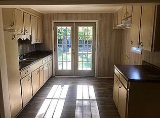 267 Critz St, West Point, MS 39773