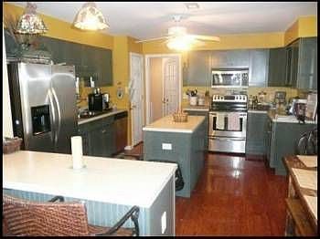 2nd image of 6401 Cayman Ln