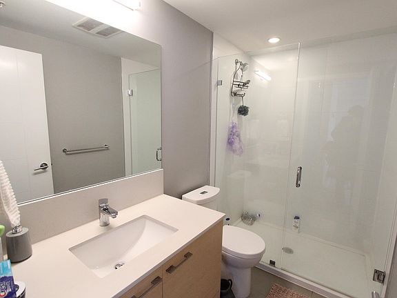4th image of 13963 Boulevard #Townhouse 1