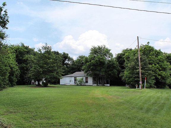 2nd image of 1059 Fm 2493 W