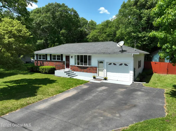 44 St. Jude Lane, Glenville, NY 12302