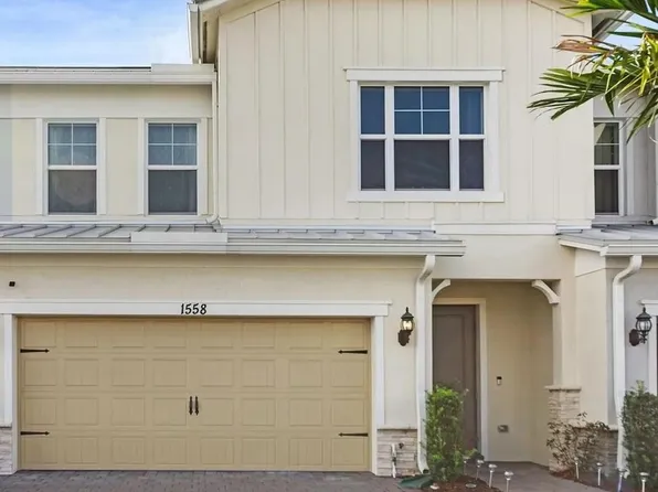 1558 Myrtle Oak Ter, Hollywood, FL 33021