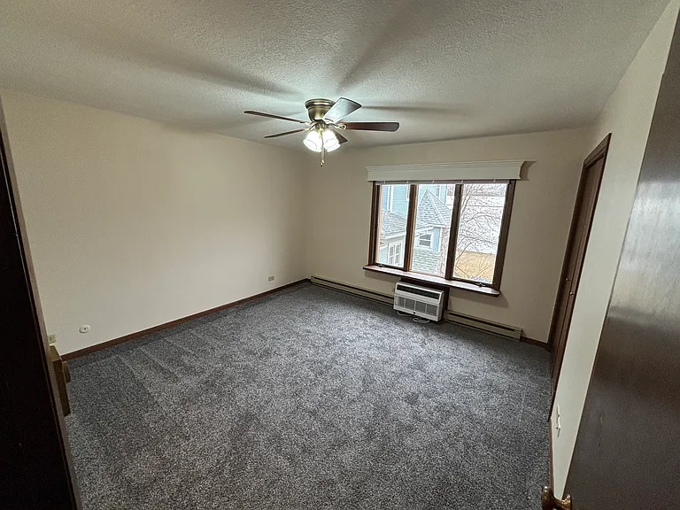 109 W Main St #5 — Photo 6