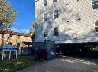 612 W Church St, Champaign, IL 61820