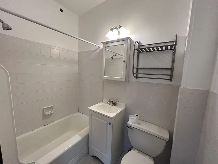 5606 Ridge Avenue — Photo 13