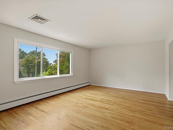 5th image of 107 Lakeview Avenue