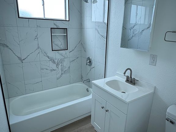 3rd image of 129-151 Guinida Ave #10