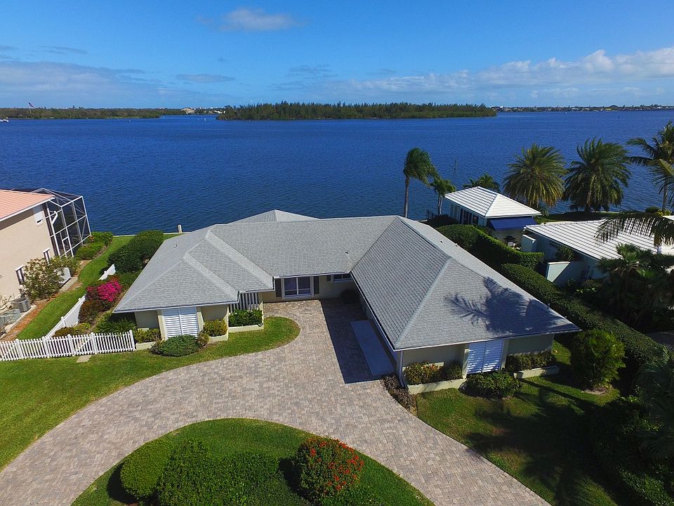 1st image of 1 Sea Horse Ln