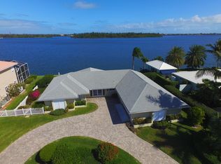 1 Sea Horse Ln, Vero Beach, FL 32960