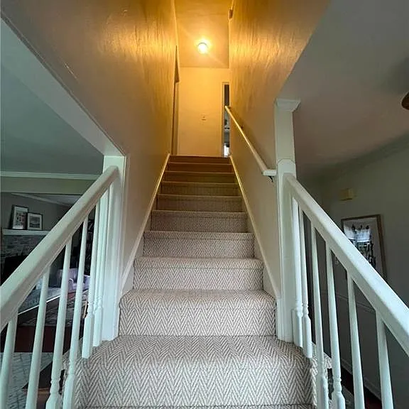 2505 Castle Hill Ct — Photo 15