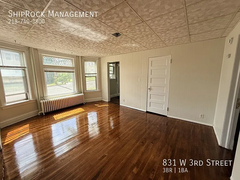 831 W 3rd St — Photo 7