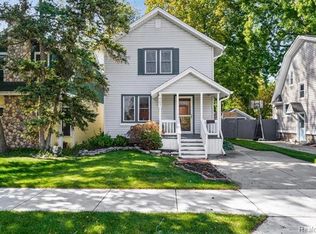 407 Wilcox St, Rochester, MI 48307