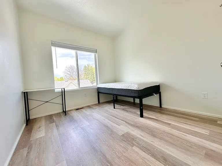 456 N 600 E — Photo 22