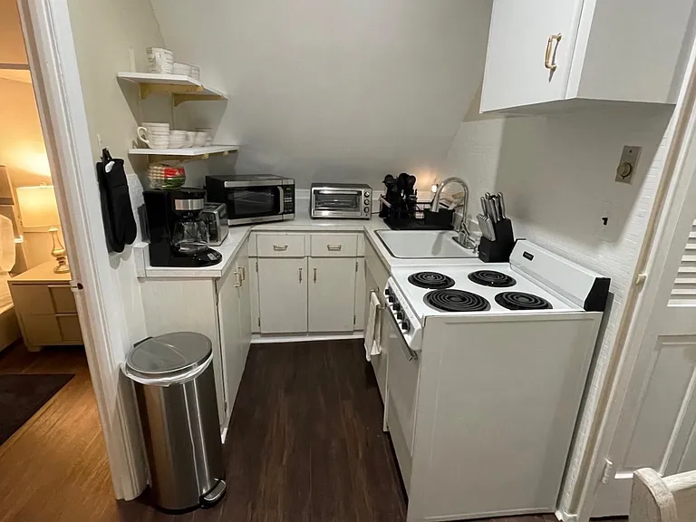 133 Paterson Ave #1 — Photo 5