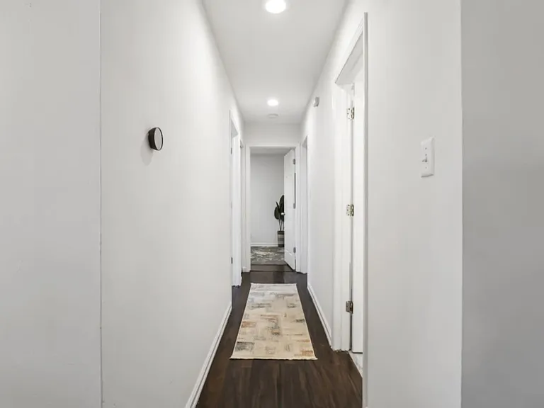 Galewood Dr — Photo 13