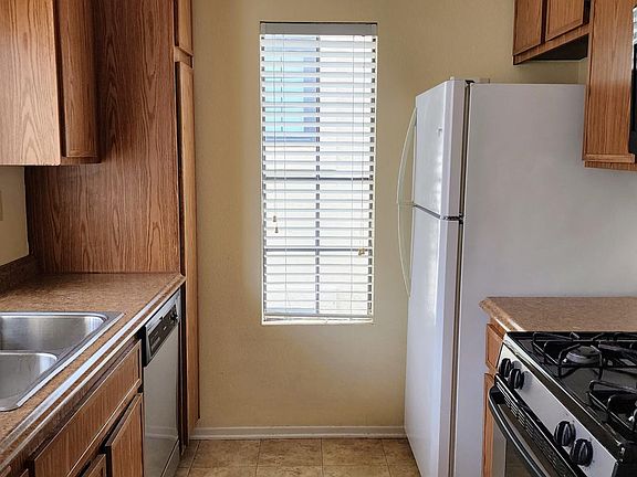 4th image of 13272 Wimberly Sq