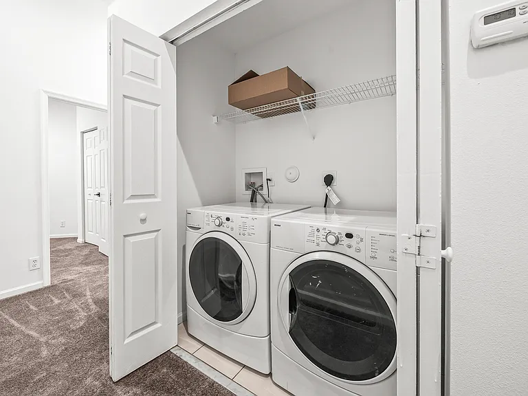 8024 Briantea Dr #8024 — Photo 33