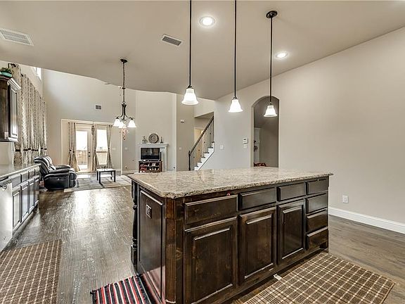 5th image of 5725 Adair Ln
