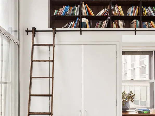 111 4th Avenue image 5 of 10