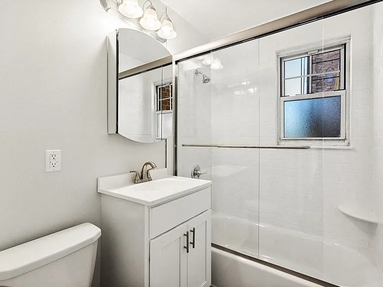 Ridge Gardens Apartments — Photo 11