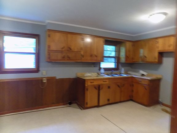 5th image of 607 Danielsville St