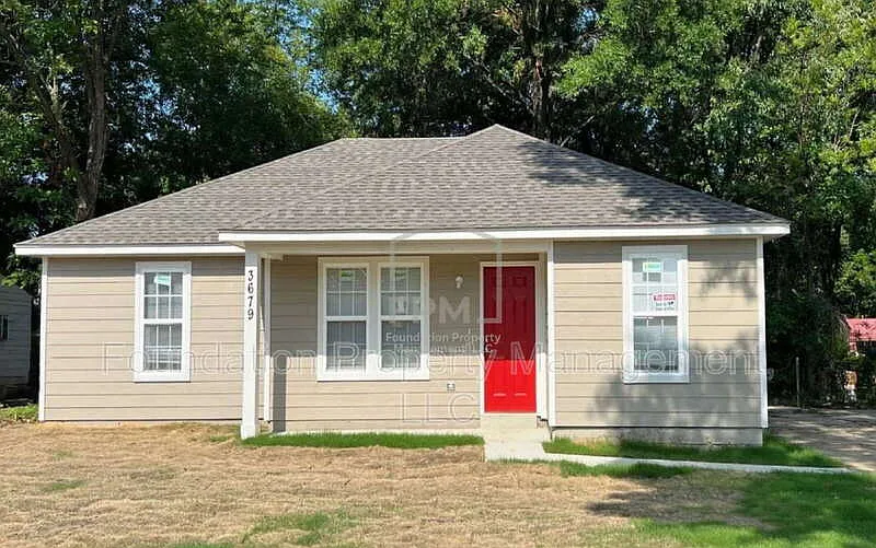 4 bed, 2.0 bath, 1273 sqft, $1,425 — Photo 1