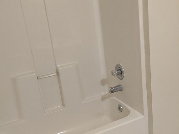 4th image of 5150 Playpen Dr Unit 15