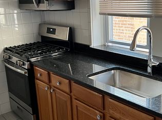 8242 Knox Ave APT 2, Skokie, IL 60076