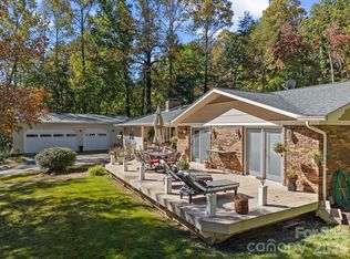245 Early Rd, Saluda, NC 28773