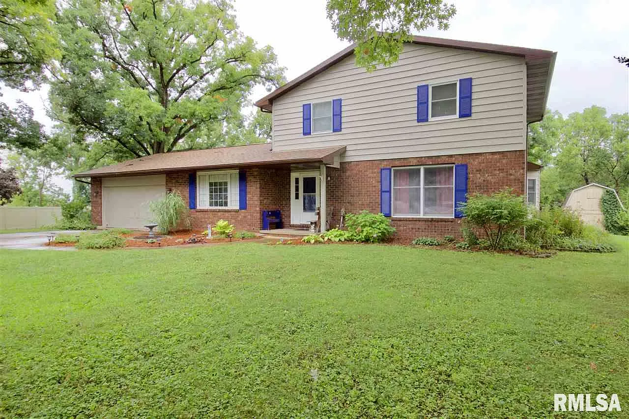 252 Whispering Oaks Dr photo 1