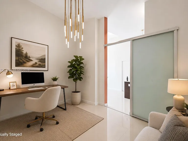 1900 N Bayshore Dr #715 — Photo 17