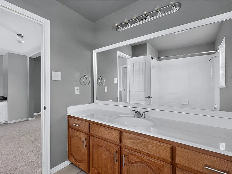 1236 Blue Brook Dr — Photo 28