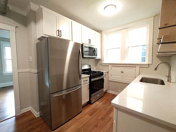 5th image of 1953 Alfred Ave #2N