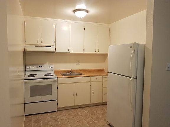2nd image of 4220 Cesar Chavez St APT 322