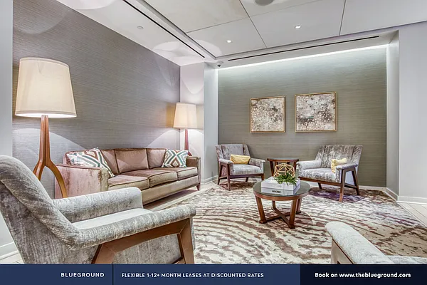 Rented by The Blueground | media 23