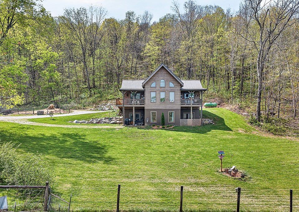2nd image of 1218 Moody Rd