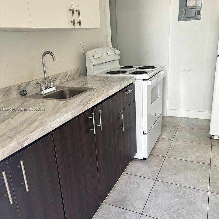 1st image of 16021 NE 18th Pl APT 1