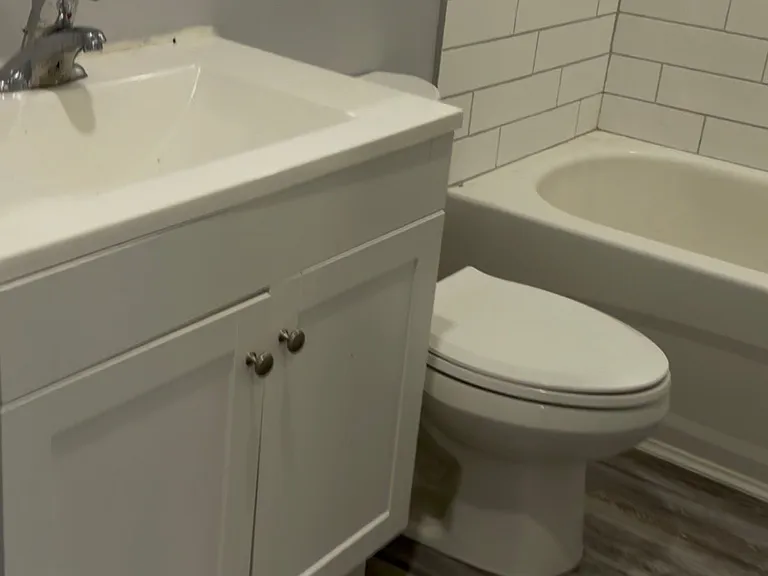 91 Thames St S #204 — Photo 5
