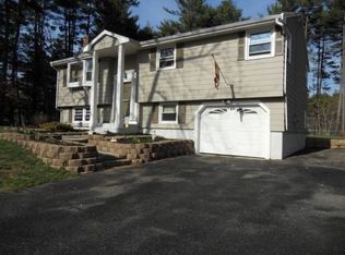 18 Carriage Rd, Billerica, MA 01821