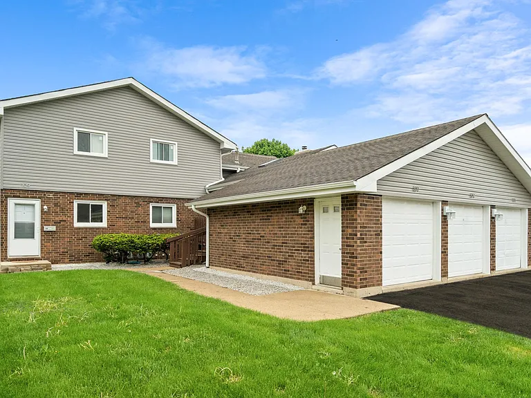 107 Morningside Dr — Photo 14