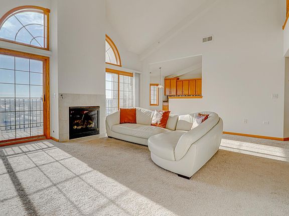 5th image of 8525 Woodward Ave Unit 402