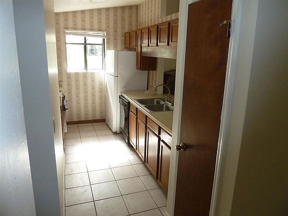 5th image of 2329-B Via Sardina St