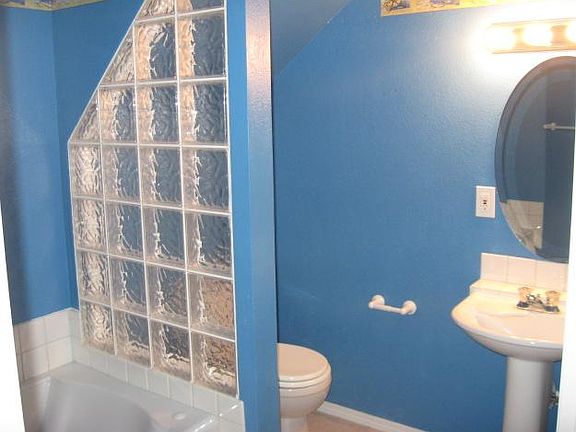 5th image of 805 Summer Hawk Dr Unit F33