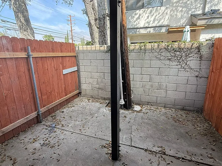 300 S 5th Ave — Photo 16