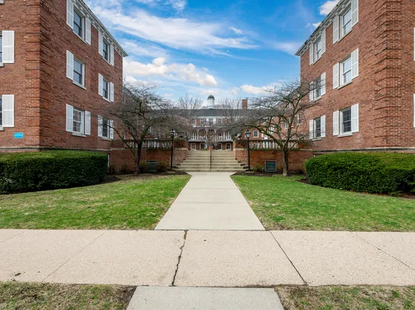 346 Ridge Ave APT 2, Evanston, IL 60202