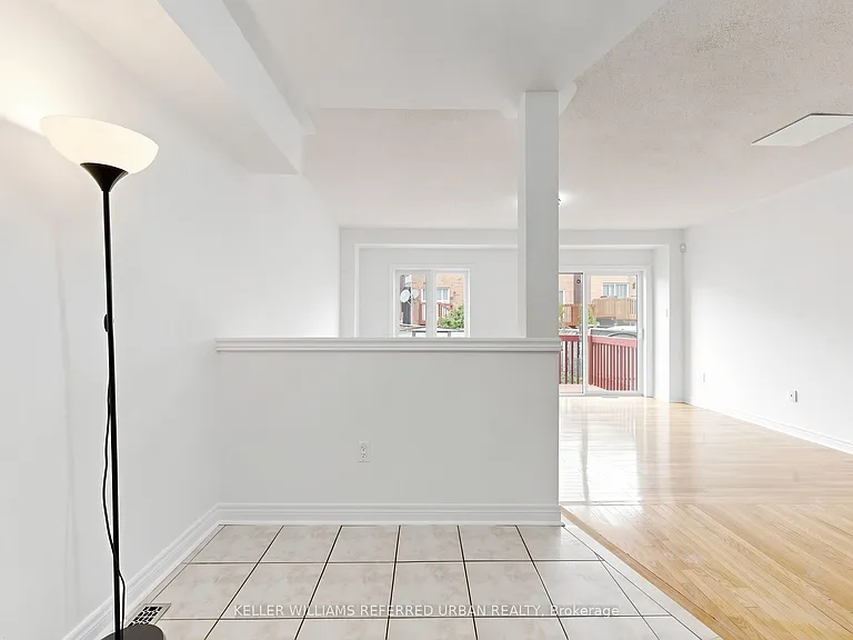 65 Martini Dr — Photo 11