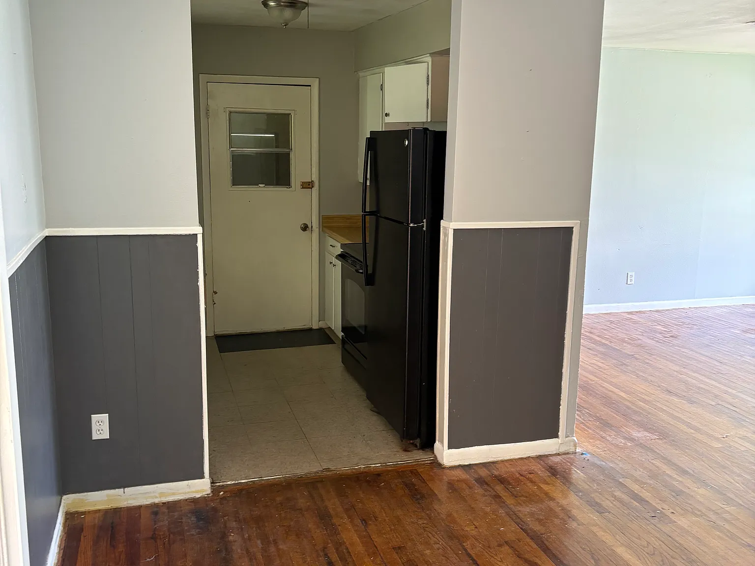 3 bed, 1.5 bath, 1300 sqft, $1,950 — Photo 3