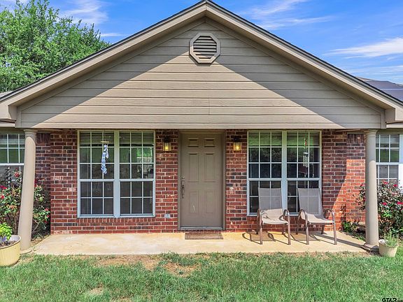 2nd image of 127 Pecan Dr